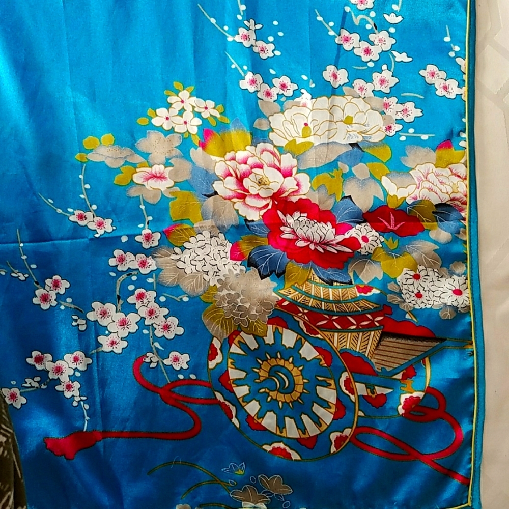 Oriental Style Botanicals Print Dress With Side Slits - Picture 3 of 9